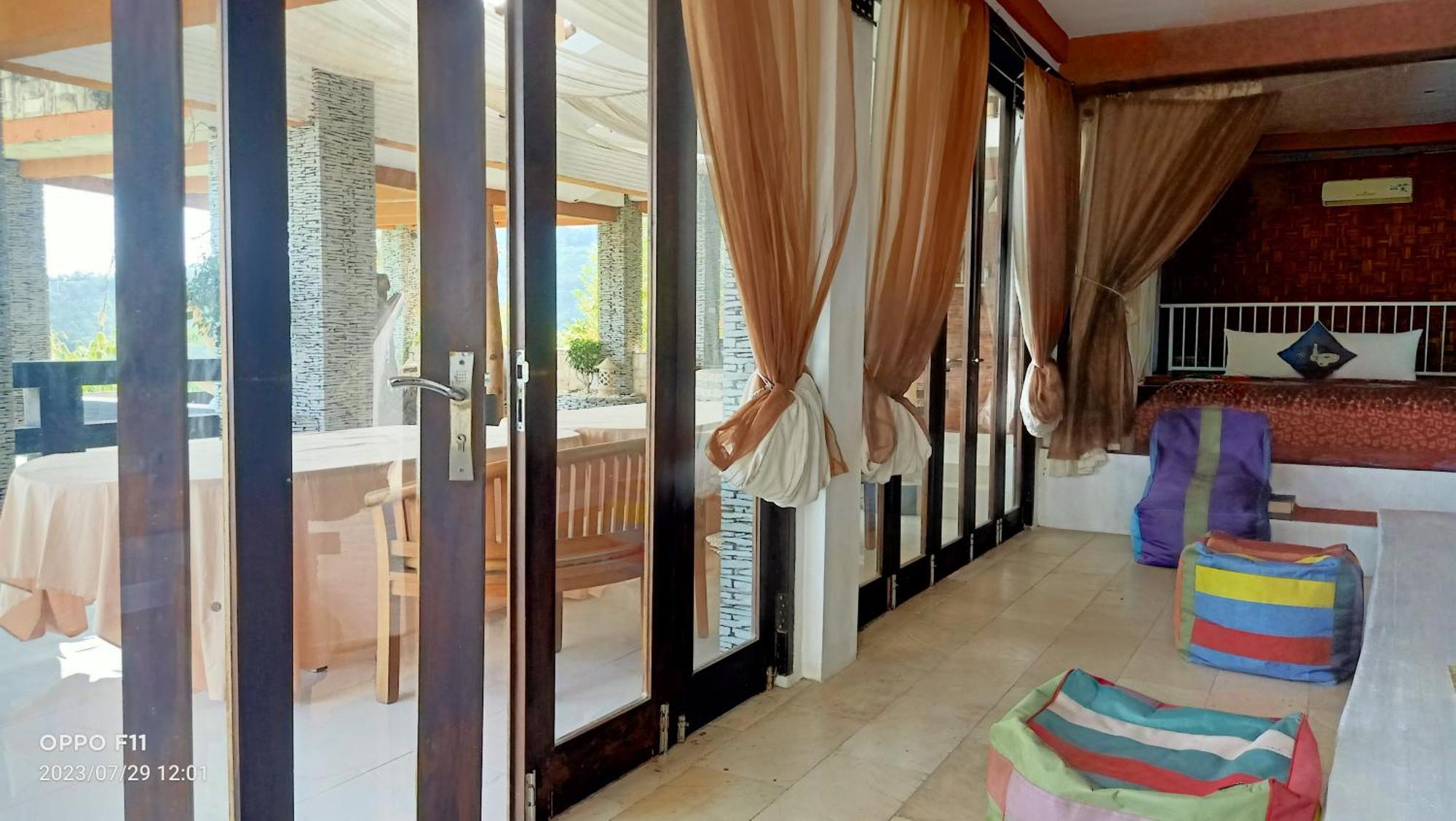 Rara Villas Lombok Senggigi Værelse billede